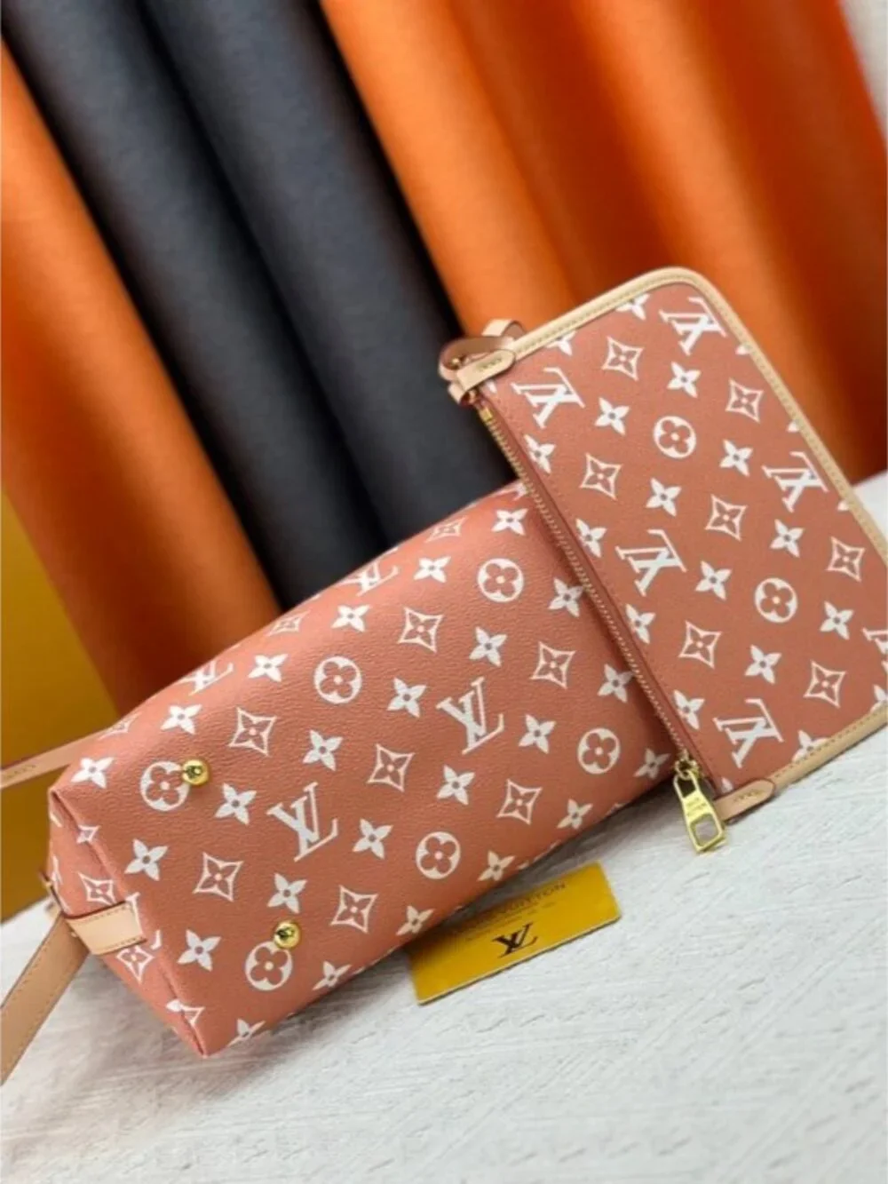 NWT - Louis Vuitton Authentic Bags - Picture 5 of 9